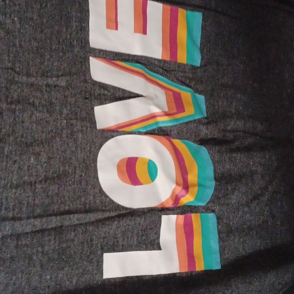 LOVE Sleep Shirt NWT - Picture 2 of 5